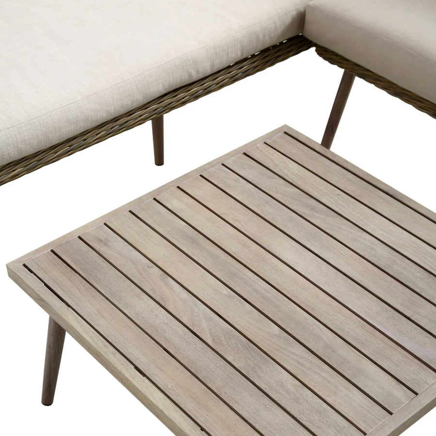 Cliveden Outdoor set