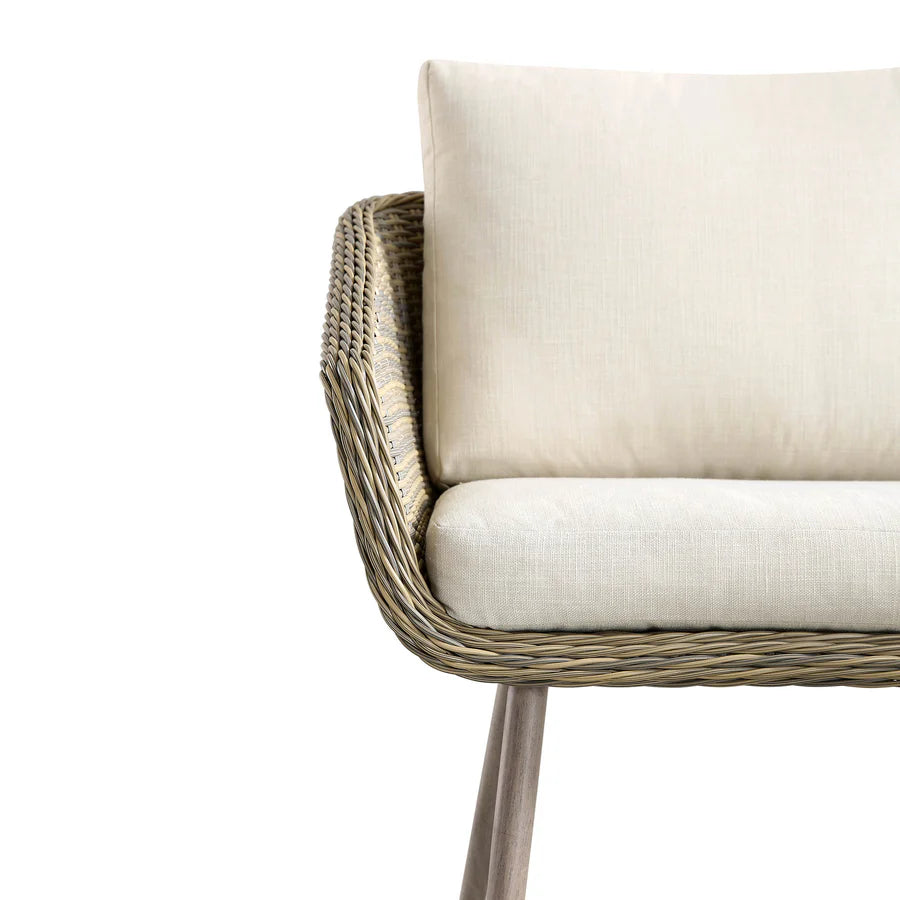 Cliveden Outdoor set