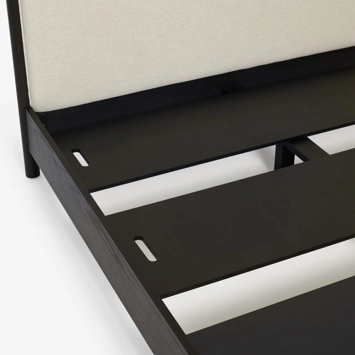 Simonette Canopy Bed