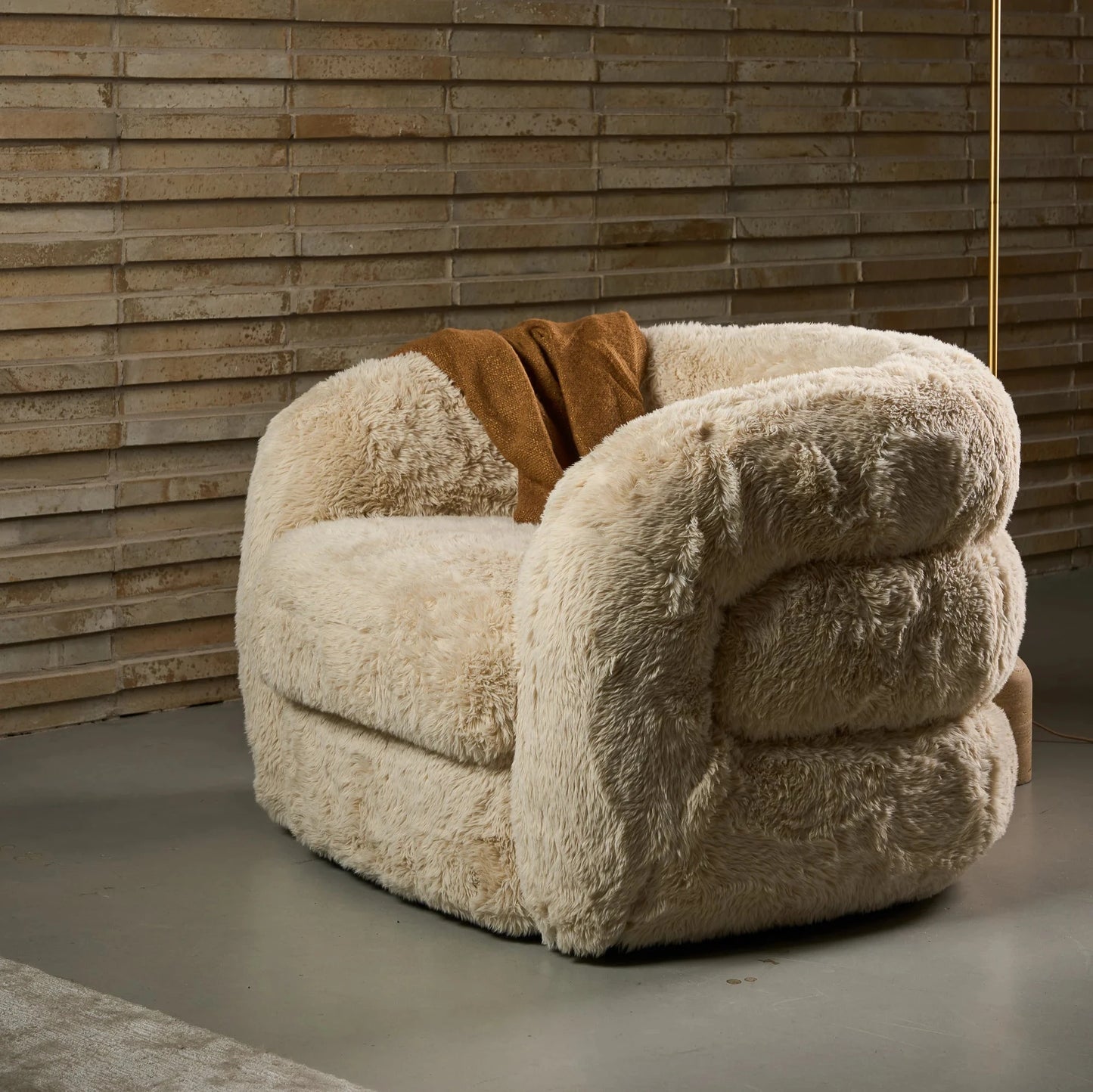 Snug Lounge Chair