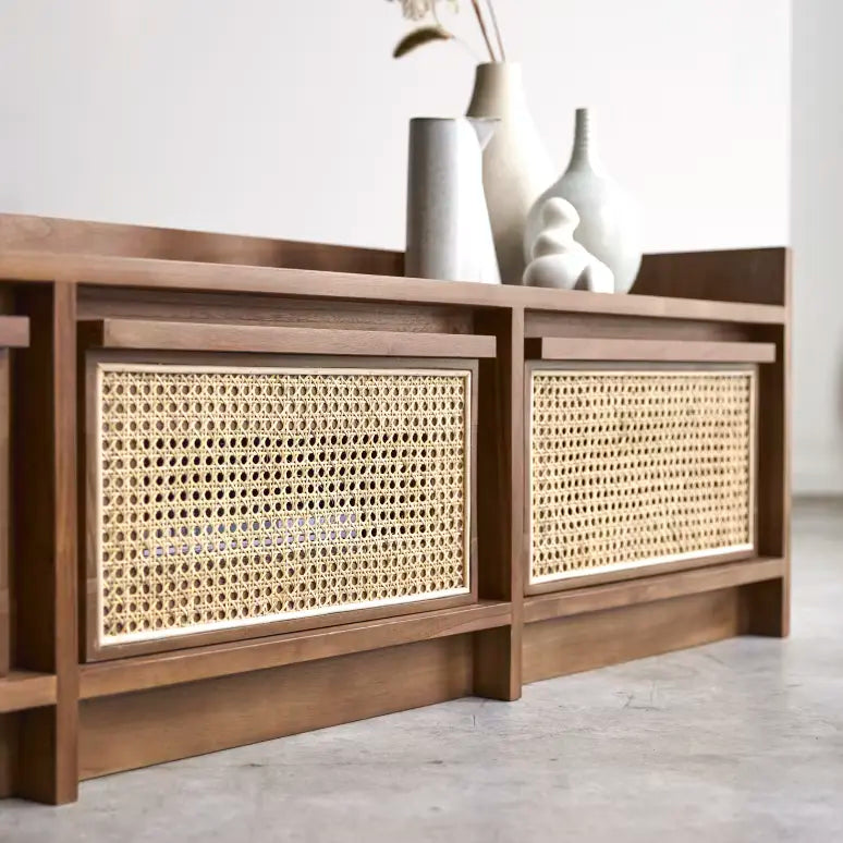 CaneFusion - TV Table