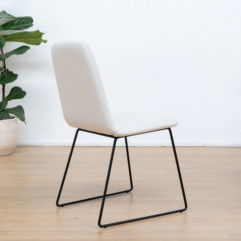MISET DINING TABLE AND 4 DAYA CHAIRS PACK