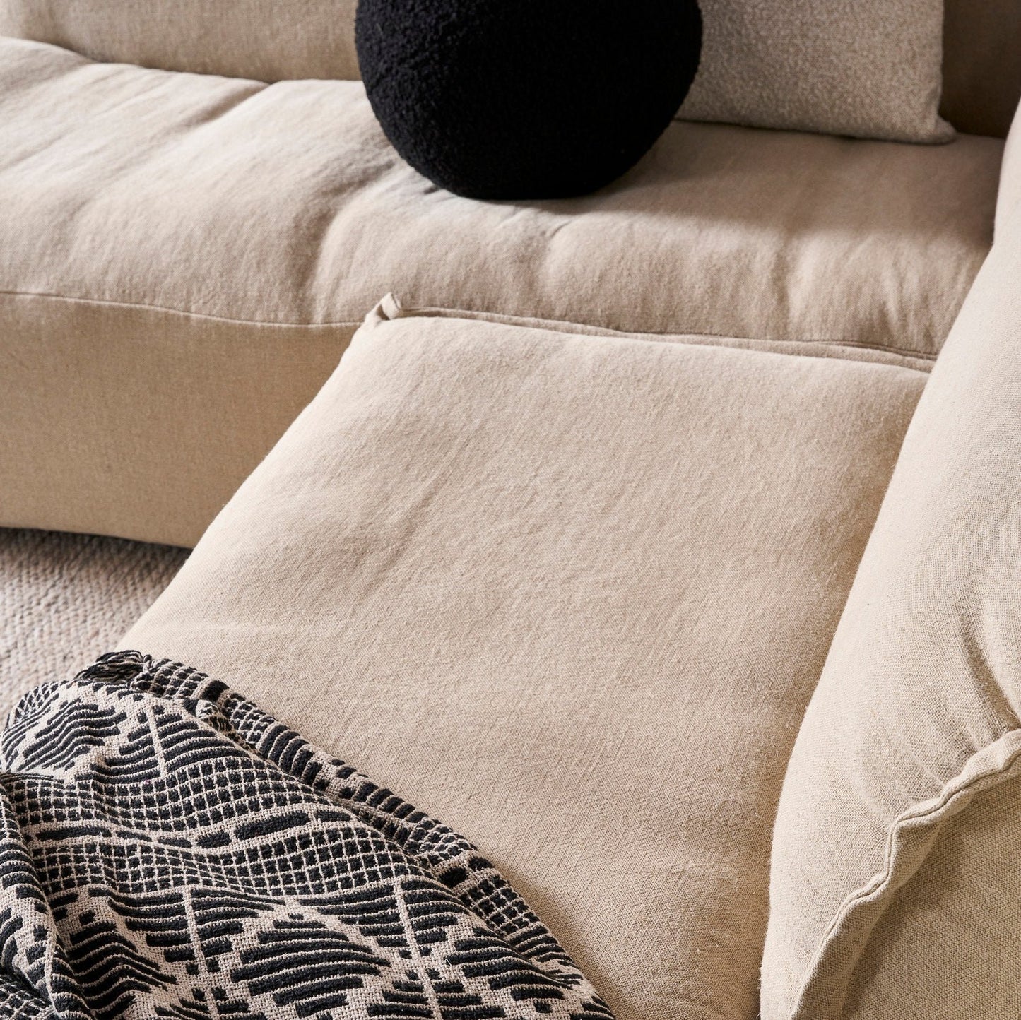 Felix Sofa