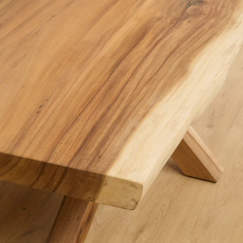 NATURAL TABLE