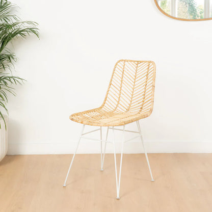 NAYI PACK WHITE DINING TABLE + 4 WHITE RATTON CHAIRS