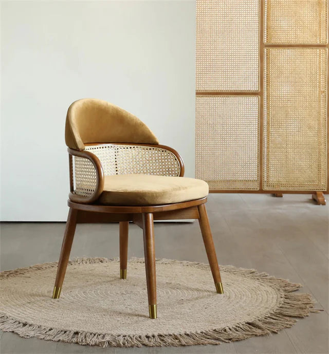River rattan dining table and chairs