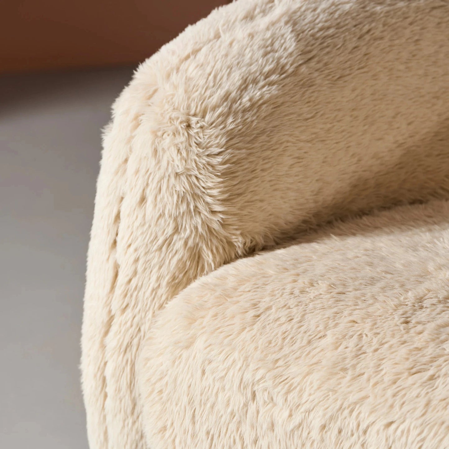 Snug Lounge Chair