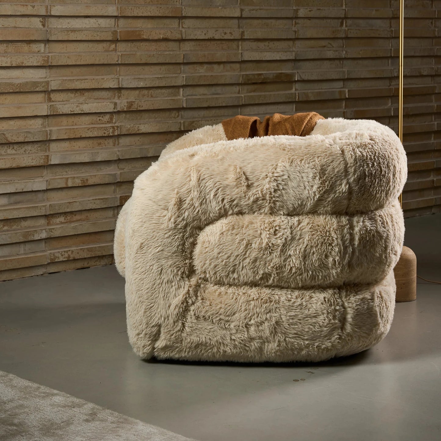 Snug Lounge Chair